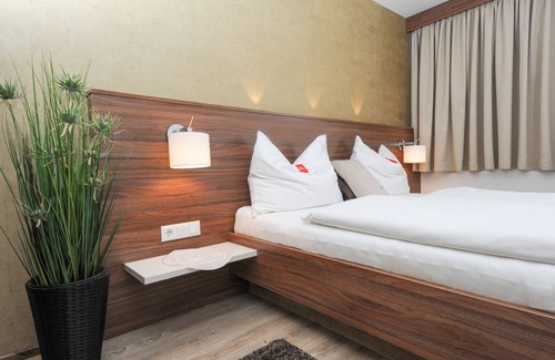 Sankt Valentin Hotel | Hotel Restaurant Wallner