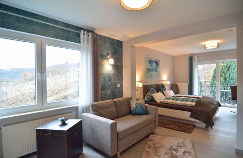 Klotten Hotel | Hotel Restaurant Weingut Kapellenhof