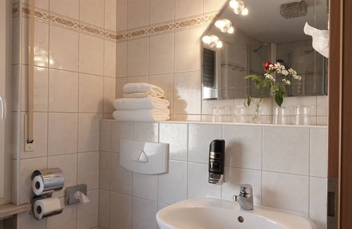 Rottendorf Hotel | Hotel-Restaurant Zum Kirschbaum
