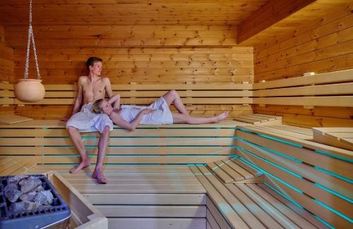 Windorf Hotel | Hotel Restaurant Zum Goldenen Anker mit Hallenbad & Wellnessbereich