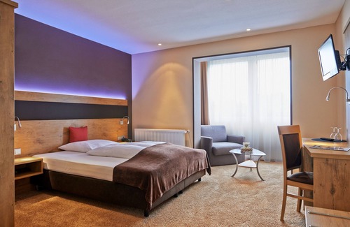 Obernburg Hotel | Hotel-Restaurant Zum Karpfen