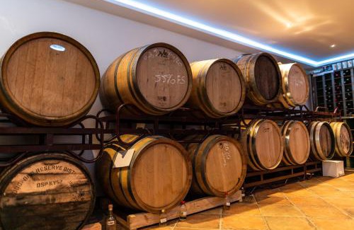 Wenighosbach Hotel | Hotel & Restaurant Zum Ochsen -Ox Distillery