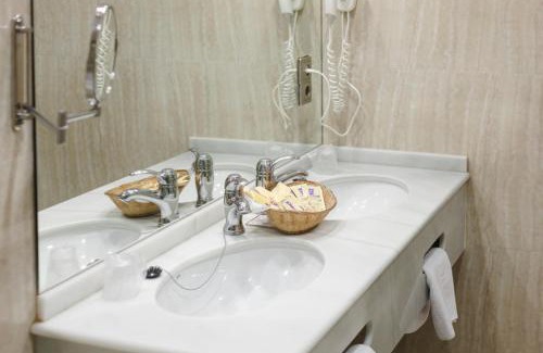 Hellin Hotel | Hotel Restaurante Emilio