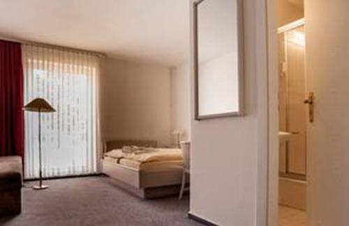 Stavenhagen Hotel | Hotel Reutereiche GmbH