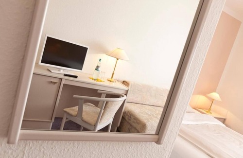 Stavenhagen Hotel | Hotel Reutereiche GmbH