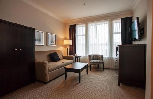Downtown Victoria Hotel | Hotel Rialto