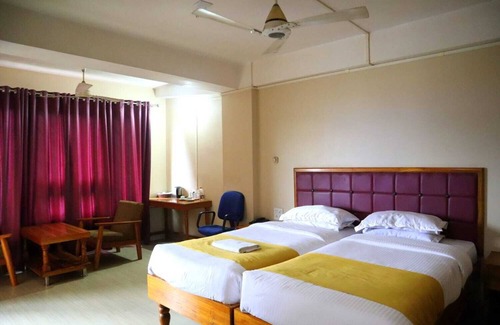 Tura Hotel | Hotel Rikman Continental