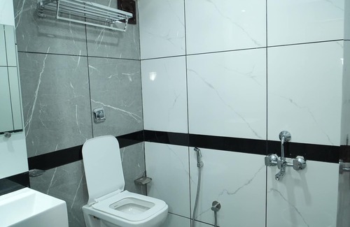 Girgaon House | Hotel Rinza Residency