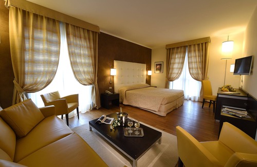 Pralormo Hotel | Hotel Rioverde