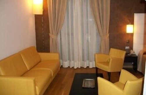 Pralormo Hotel | Hotel Rioverde