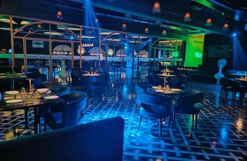 Jhansi Hotel | Hotel Rishabh