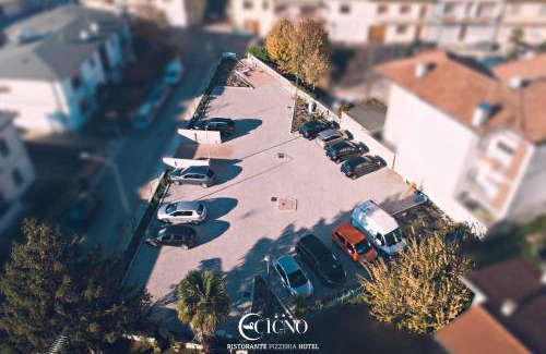 Latisana Hotel | Hotel Ristorante Cigno - Camere and Aparthotel