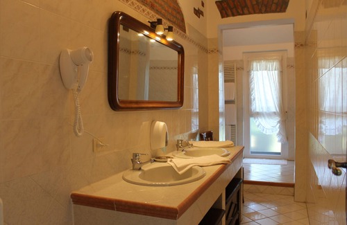 Valmaggiore Hotel | Hotel Ristorante La Torretta