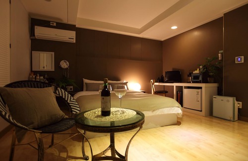 Namwon Hotel | Hotel River