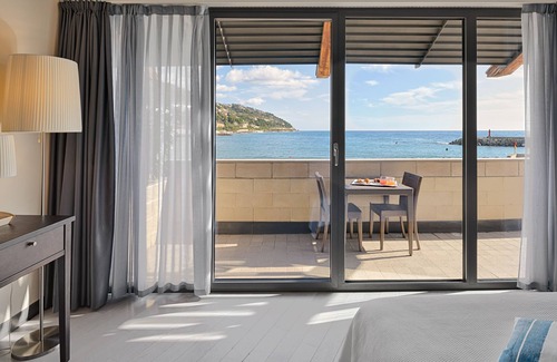 San Lorenzo al Mare Hotel | Hotel Riviera dei Fiori