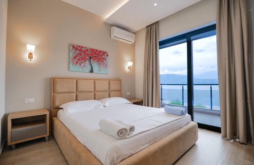 Radhime House | Hotel Roalb