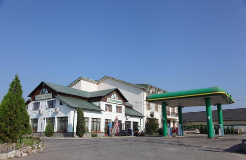 Gaesti Hotel | Hotel Rodiv