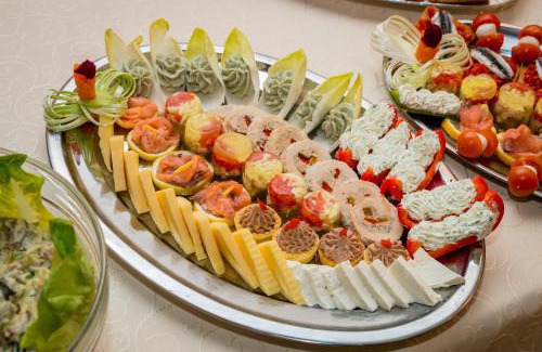 Gaesti Hotel | Hotel Rodiv