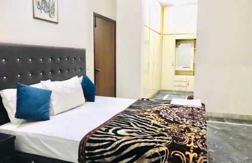 Johar Town Hotel | Hotel Rose Inn Lahore
