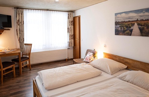 Monschau House | Hotel Royal - Double room shower/WC