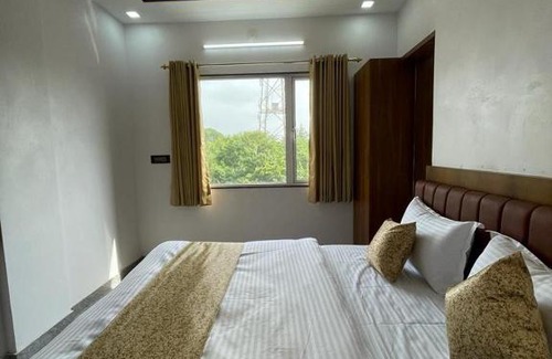 Central Area Hotel | Hotel Royal NX,Udaipur