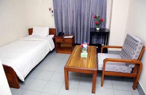 Dhaka Hotel | Hotel Royal Palace