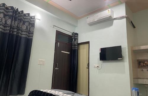 Bhiwadi Apartment | Hotel Royal Residency