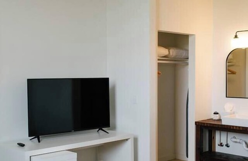 Toledo Hotel | Hotel Royal Room 104