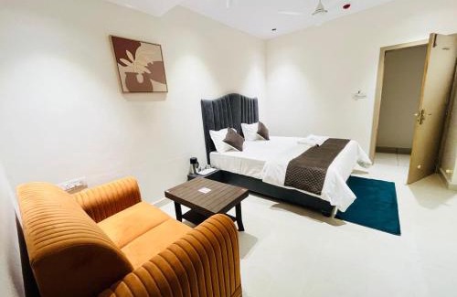 Morbi Hotel | Hotel Royal Sky