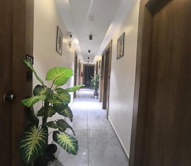 Vastrapur Hotel | Hotel Royal Villa