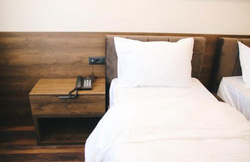 Sopijë Hotel | Hotel Rozafa