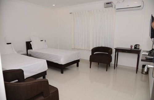 Kanaka Nagar Hotel | Hotel RR Grand