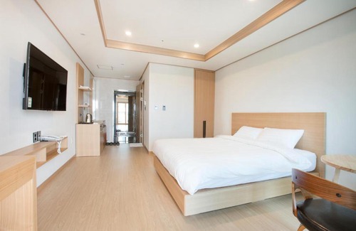 Seogwipo City Hotel | Hotel Run