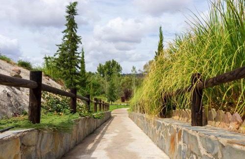 Jerez de los Caballeros Hotel | Hotel Rural Arroyo la Plata by Bossh Hotels