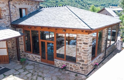 Robles de Laciana Hotel | Hotel Rural La Bolera
