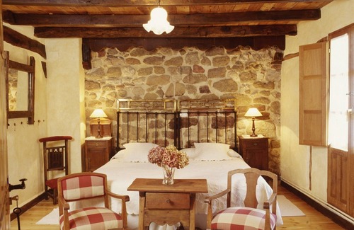 Valle de Manzanedo Hotel | Hotel Rural La Gándara