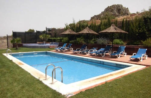 Almaden Hotel | Hotel Rural Restaurante Los Rosales
