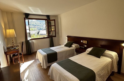 Ordino Hotel | Hotel Rural Santa Bàrbara de la Vall d'Ordino