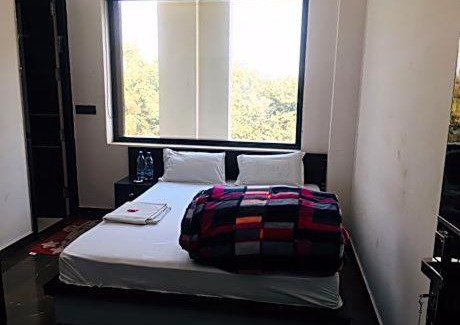 Bulandshahr Bed & Breakfast | Hotel RV lodge Bulandshahr