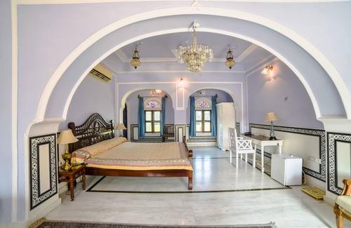 Amer Fort Road Hotel | Hotel Saba Haveli