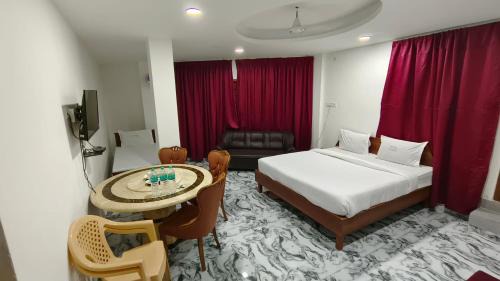 Egmore Hotel | Hotel Safra