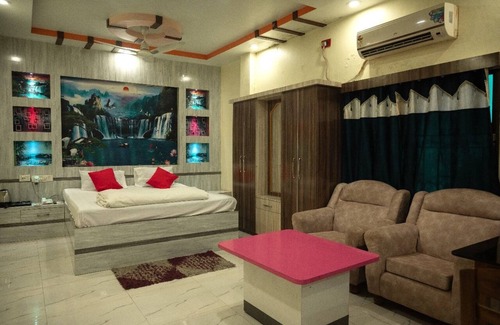 Jangipur Hotel | Hotel Sahana & Restaurant - WB