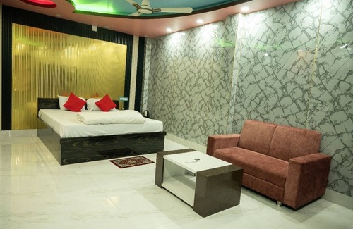 Jangipur Hotel | Hotel Sahana & Restaurant - WB