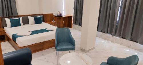 Rajgurunagar Hotel | Hotel Sai Executive