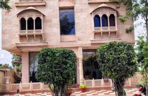 Shirdi Apartment | Hotel Sai Jharna