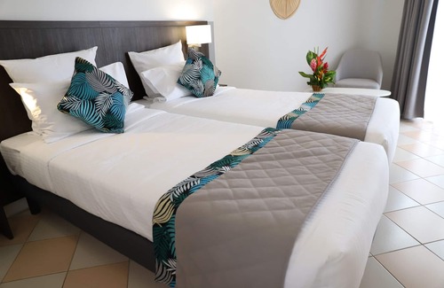 Saint-Claude Hotel | Hotel Saint - Georges