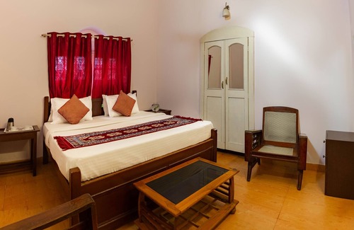 Mount Abu Hotel | Hotel Sanand Heritage Mount Abu