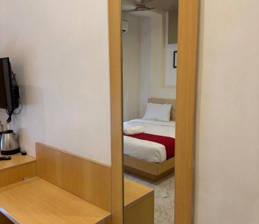 Rameshwaram Hotel | Hotel Sangeeth Palace