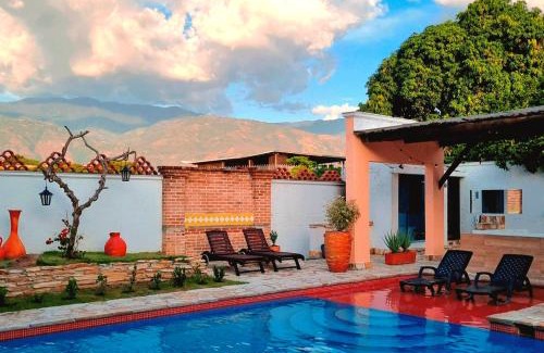 Zona Colonial Hotel | Hotel Santa Barbara Colonial - Santa Fe de Antioquia