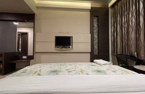 Boisar Hotel | Hotel Sarovar Residency